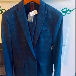 Express men’s suit. New with tags